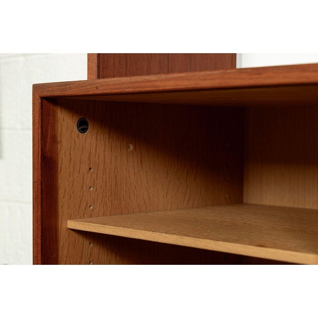 Mid-Century Modern Teak Wall Unit Bookcase Ry100 by Hans Wegner for Ry Møbler, 1960s For Sale - Image 18 of 18