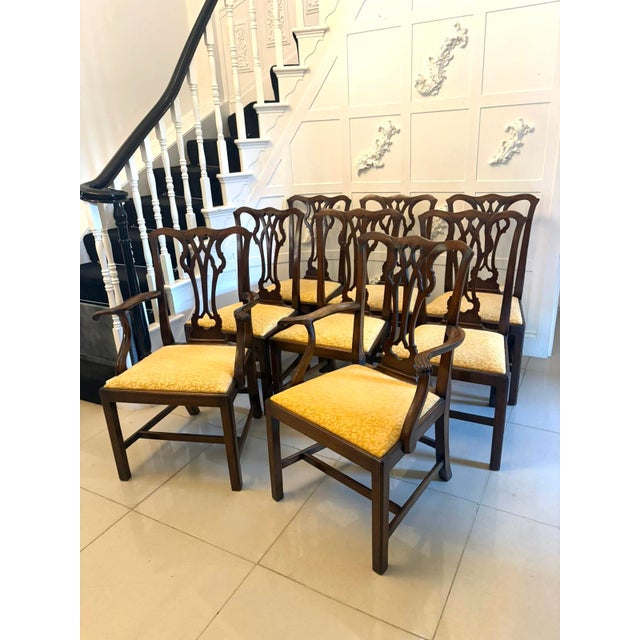A good quality set of antique Victorian mahogany dining chairs comprising six singles and two carvers. The backs are well...