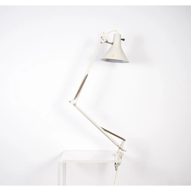 Mid-Century Modern Mid-Century White L-1 Model D Table Lamp from Luxo For Sale - Image 3 of 18