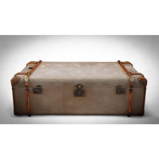 Up for grabs here is a stunning globetrekker canvas leather coffee table by timothy oulton in khaki colour. An absolutely...