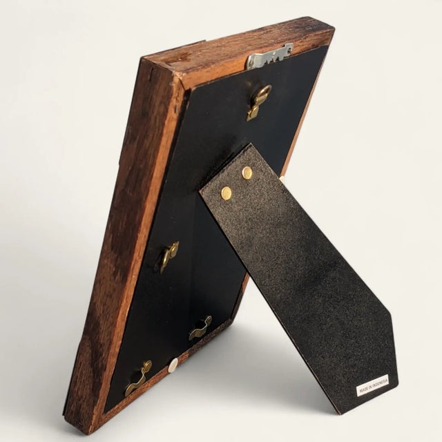 Brown Audubon Style Sparrow Bird Postcard in a Wood and Brushed Brass Campaign Frame For Sale - Image 8 of 9