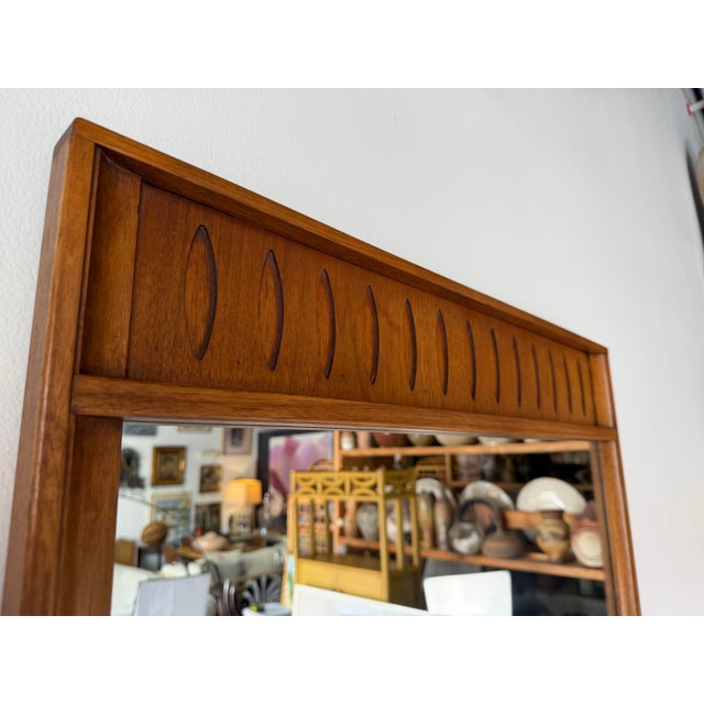 1970s Mid-Century Modern Walnut Wall Mirror With Carved Geometric Details For Sale In Miami - Image 6 of 13