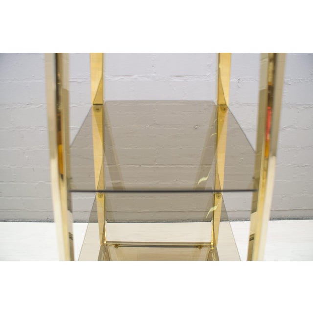 Hollywood Regency Pyramid Shelves in Gilt Brass & Smoked Glass, 1960s For Sale - Image 11 of 15