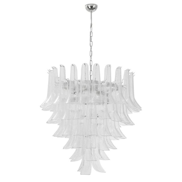 A great classic of italian vintage design and at the same time a magnificent contemporary glass chandelier in murano mid-...