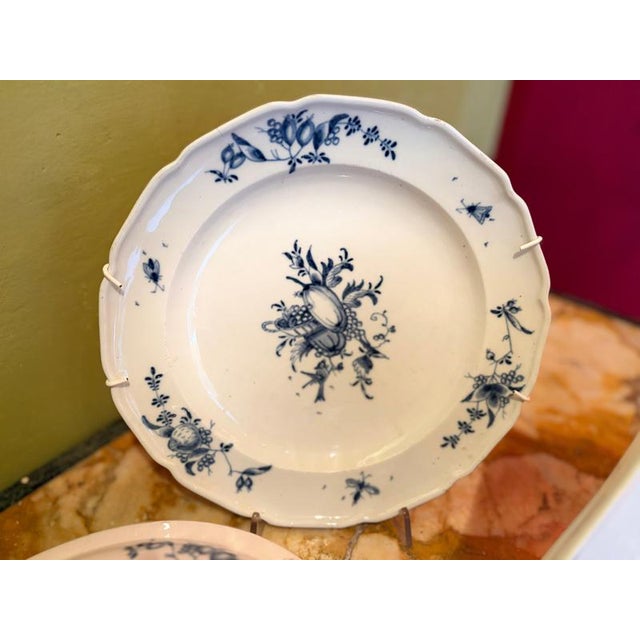 18th Century Blue and White Porcelain Serving Tureen and Platters, Vienna, Austria, Set of 10 For Sale - Image 13 of 17