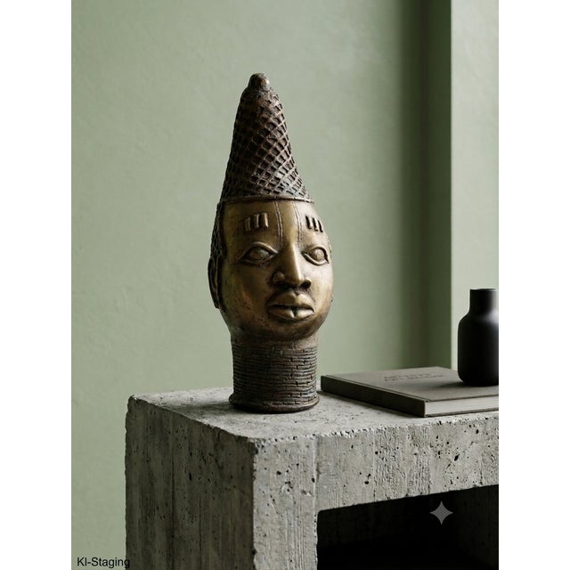 Antique Yoruba Ife Bronze Bust from a Museum Collection, Nigeria (Kotalla TL Analysis) For Sale - Image 6 of 18
