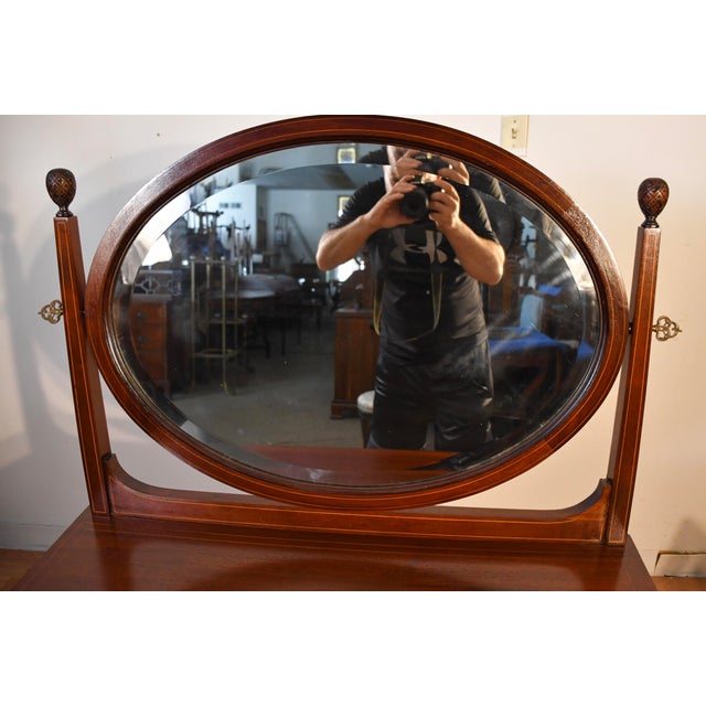 1900s Antique English Hepplewhite Mahogany Inlaid Vanity Desk Mirror and Chair For Sale - Image 12 of 17