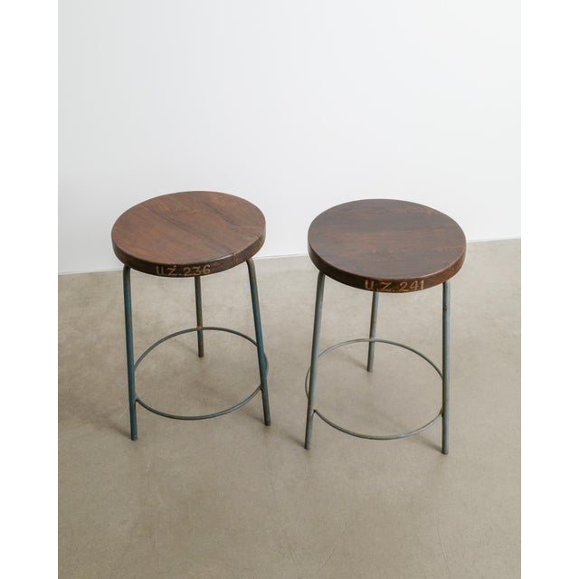 Mid-Century French Wooden and Iron Bar High Stools from Pierre Jeanneret, 1950s, Set of 2 For Sale - Image 3 of 6