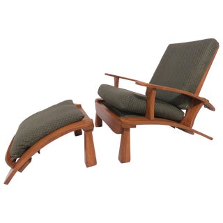 Herman DeVries for Cushman Furniture Morris Chair and Ottoman, Circa 1930s For Sale