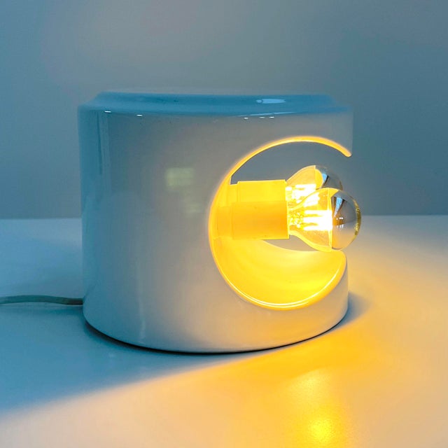 White Stacking Ceramic Table Lamp from Perdomello, Italy, 1970s For Sale - Image 6 of 9