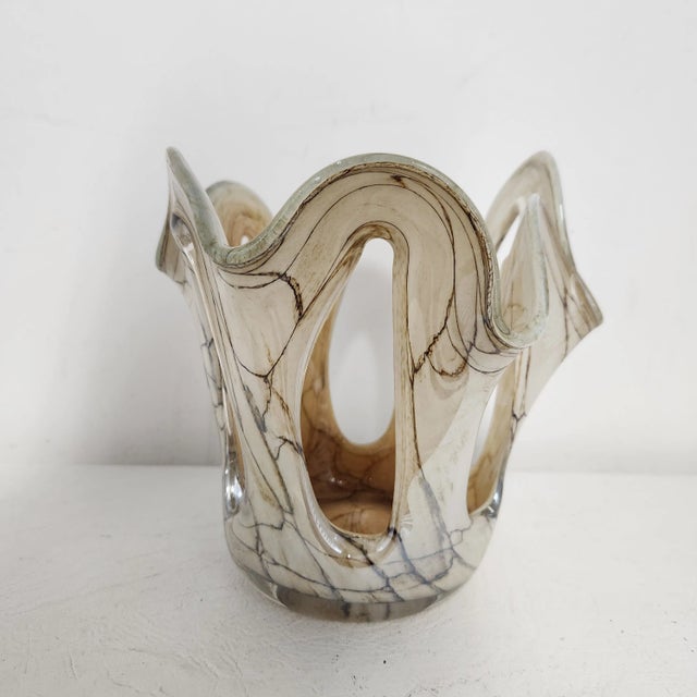 Mid-Century Modern Jozefina Krosno Hand Blown Stretched Loop Art Glass Vase For Sale - Image 3 of 10