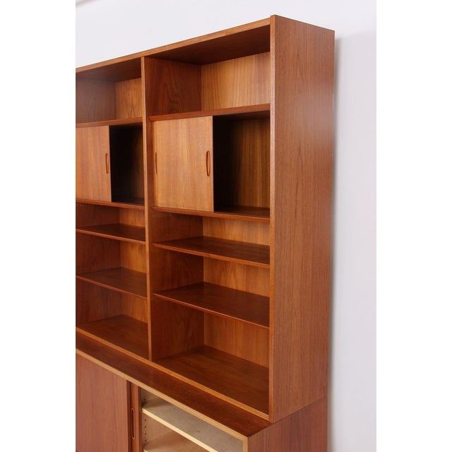 1990s Teak Bookshelf with Doors and Shelves by Carlo Jensen for Hundevad & Co., 1960s, Set of 2 For Sale - Image 5 of 12