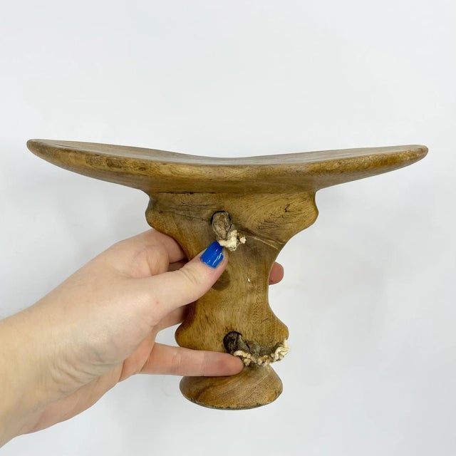 Early 20th Century Early 20th Century Wood Headrest Ethiopia MATTER COLLECTION For Sale - Image 5 of 6