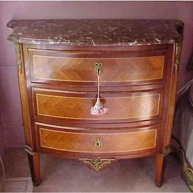 Mid 19th Century 19th Century Refined French Louis XV Marble-Serpentine Top Three-Drawer Commode- Kingwood Parquetry For Sale - Image 5 of 9