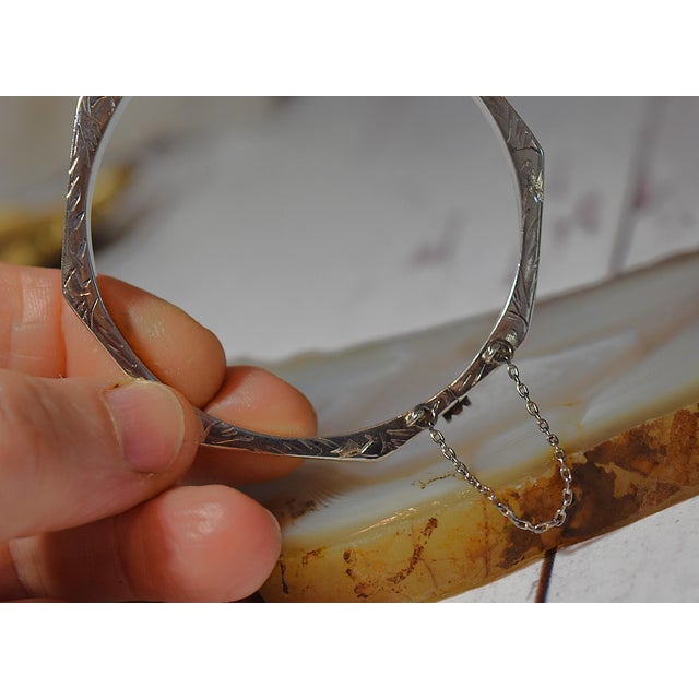 Silver Vintage Engraved Octagon Shaped Hinged Sterling Silver Bangle Bracelet For Sale - Image 8 of 17
