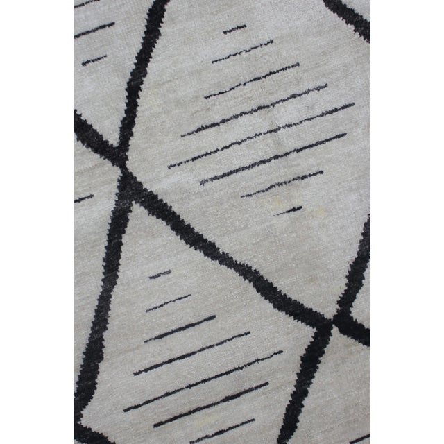 Modern Hand Knotted Borderless Modern Design Bamboo Silk Rug. 9' X 12' For Sale - Image 3 of 3