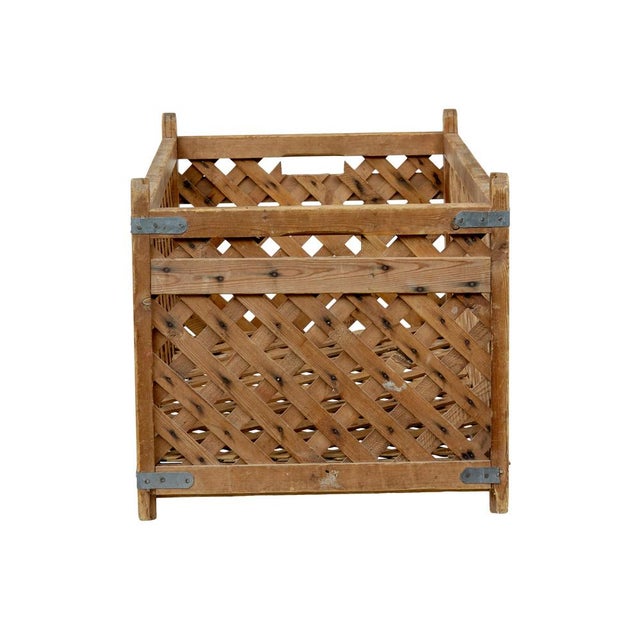 Rustic Scandinavian Pine Log Basket, 1890 For Sale - Image 3 of 9
