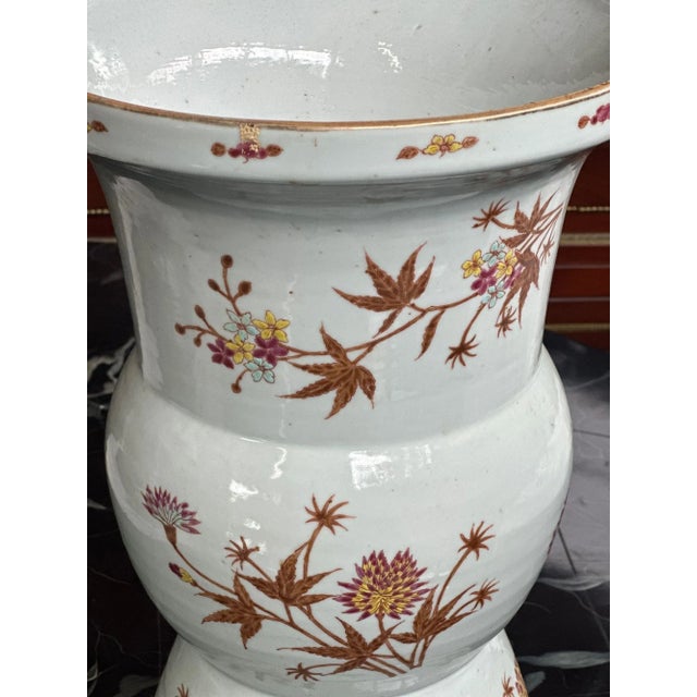 Traditional 19th Century Chinese Porcelain Vase With Botanical Details For Sale - Image 3 of 6
