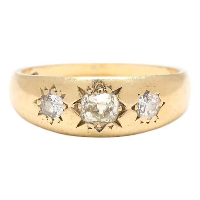 British .50ctw Diamond Three Stone Band Ring, 18k Yellow Gold, Ring Size 5.25 For Sale