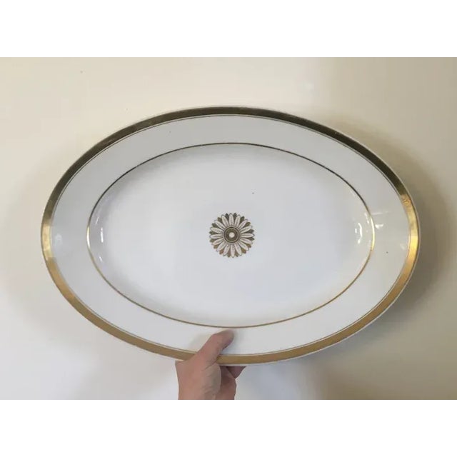Early 19th Century Early 19th Century French Empire Porcelain Oval Platter Decorated with Gold Flower Head For Sale - Image 5 of 13