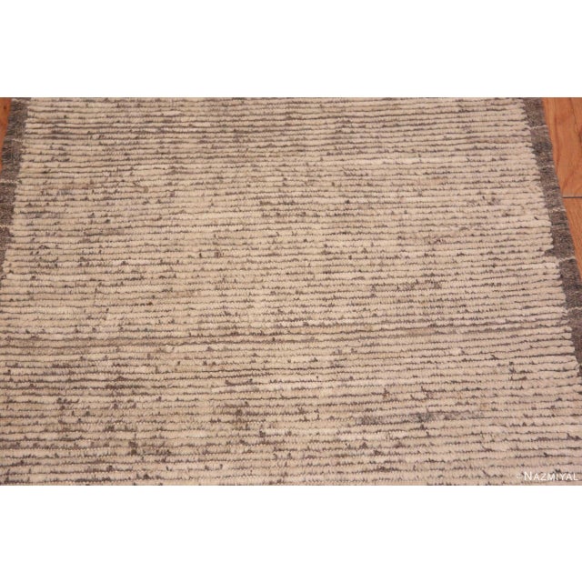 Solid Abstract Ivory Cream Color Modern Hallway Runner Rug For Sale - Image 4 of 6