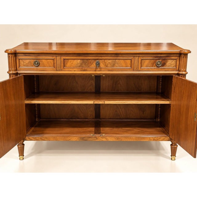 1960s Early 20th Century Louis XVI Sideboard in Walnut and Veneer For Sale - Image 5 of 7