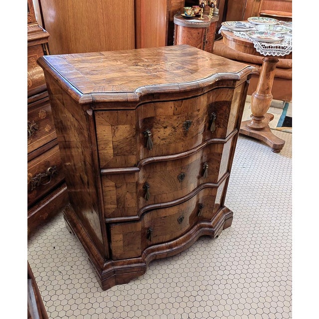 Venetian Bedside Tables, 18th Century, Set of 2 For Sale - Image 17 of 18