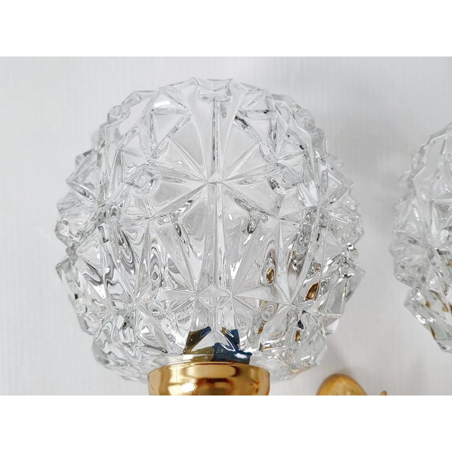 Very good overall condition, minor signs of wear (wear on the lower part of the wall bracket). Works. Height 22.5 cm....