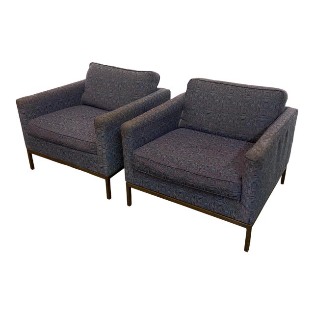 Mid-Century Modern Club Chairs Attributed to Florence Knoll With Bronze Legs For Sale