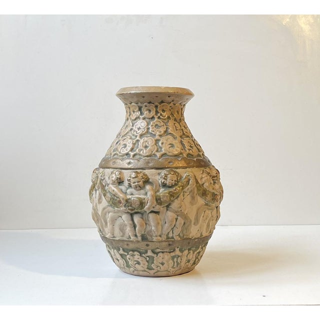Antique Historicism Italian Pottery Vase with Puttis, 1920s For Sale - Image 9 of 9