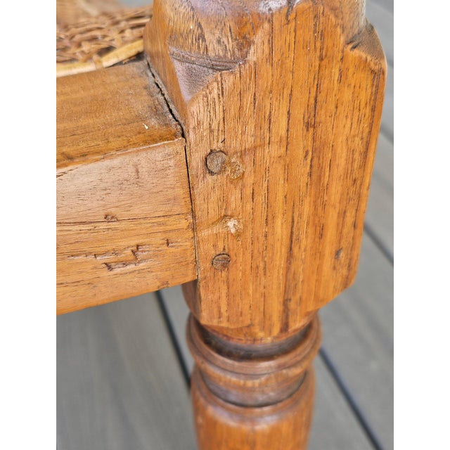 Antique 19th Century Oak Plantation Chair With Original Folding Leg Rests For Sale In Portland, ME - Image 6 of 15