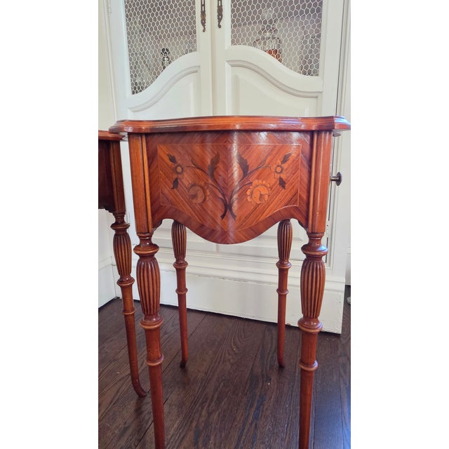 Brown Vintage French-Style Floral Marquetry Nightstands With Turned Legs — A Pair For Sale - Image 8 of 18
