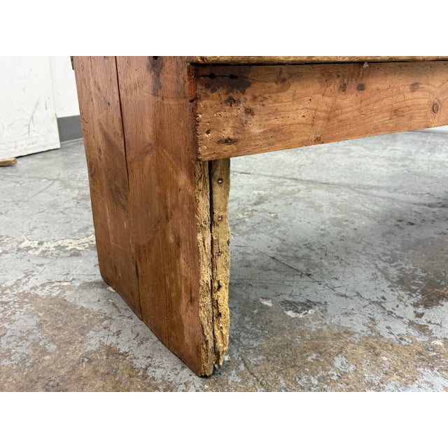 English Pine Wood Settle Bench, Late 19th Century For Sale - Image 10 of 12