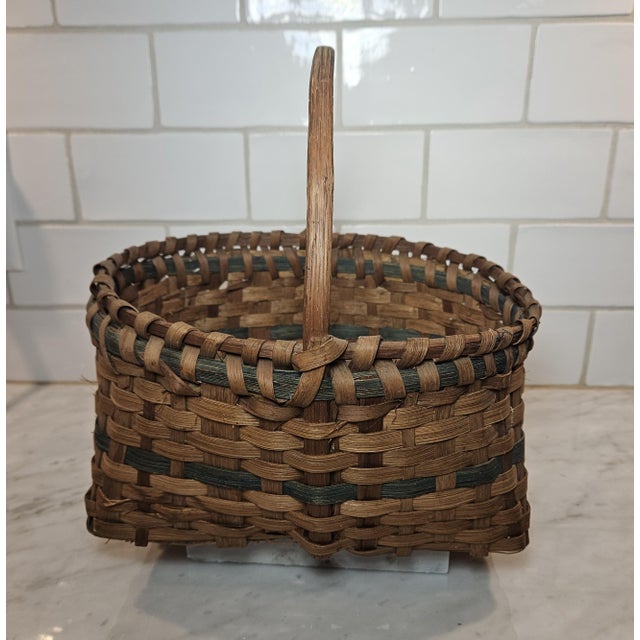 American Late 19th Century Appalachian or Tribal Gathering Basket For Sale - Image 3 of 13