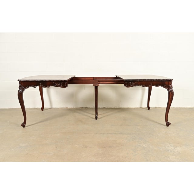 1920s Romweber French Provincial Louis XV Mahogany Extension Dining Table, Newly Refinished For Sale - Image 5 of 13