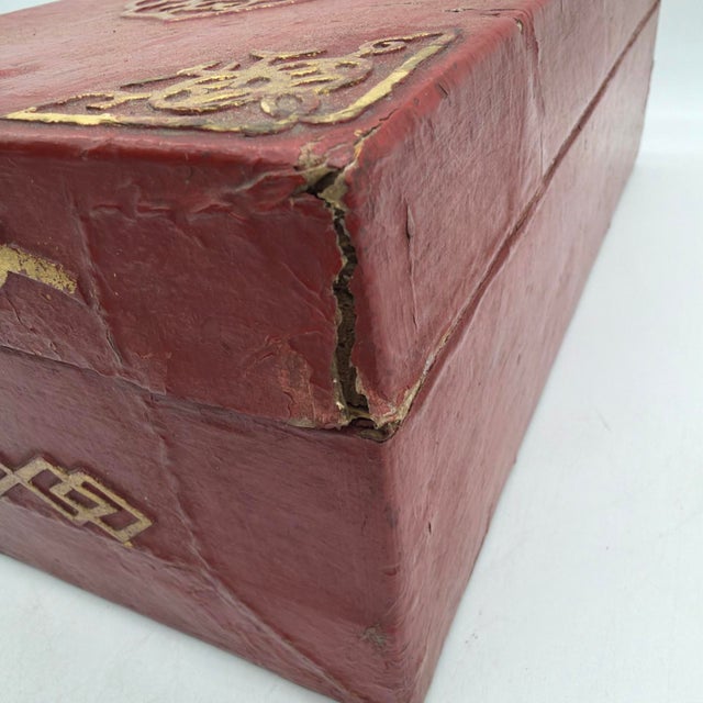 Vintage Chinese Red Lacquer Wedding Box With Removable Interior Tray & Double Happiness Symbol For Sale - Image 14 of 18