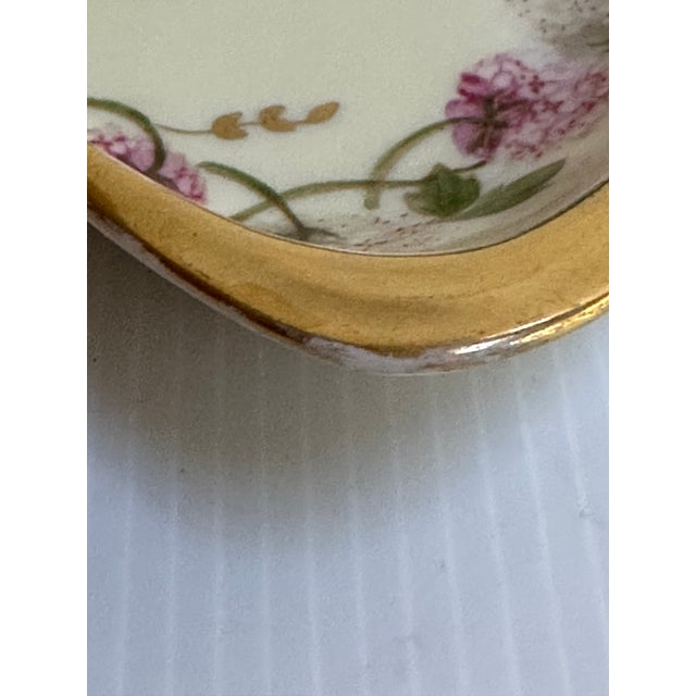 Antique 1880s Limoges France Cottage Bon Bon Basket With Handle, Hand-Painted Floral Design With Heavy Gold Trim For Sale - Image 12 of 17