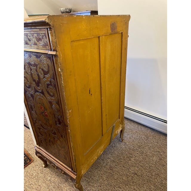 Italian Antique French or Italian Lady’s Dresser W/ 6 Drawers For Sale - Image 3 of 12