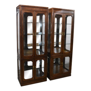 Late 20th Century Thomasville Mystique Chinoiserie Display Cabinets -a Pair For Sale