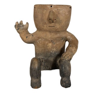 Sculpture of Chieftain, Colombia, 500-1500 AD For Sale