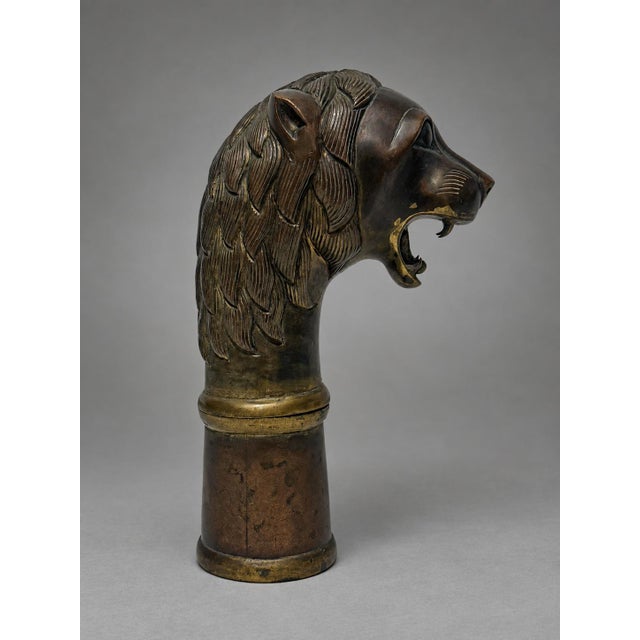 European Patinated and Parcel-Gilt Lion-Head Vesta or Match Safe, Circa 1900 For Sale - Image 4 of 9