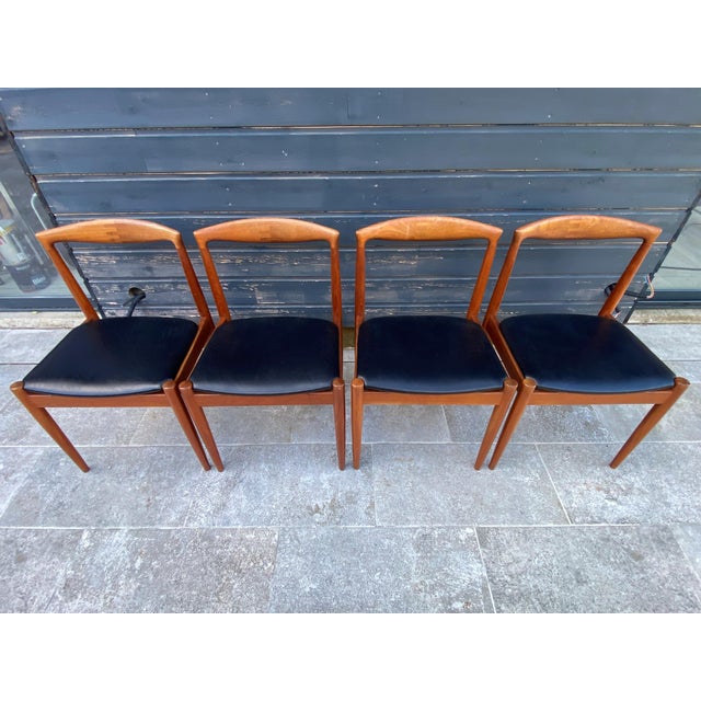 Johannes Andersen Scandinavian Chairs by Johannes Andersen for Vamø, 1960s, Set of 4 For Sale - Image 4 of 18