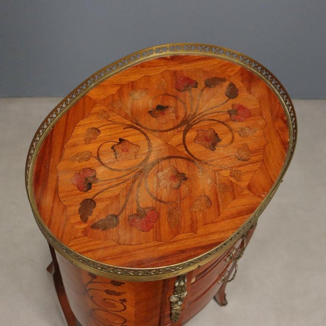 Brown Napoleon III Oval Nightstands, Set of 2 For Sale - Image 8 of 11