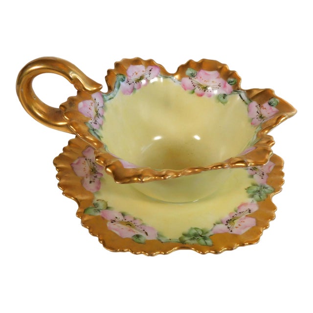 1920s Signed Yellow Tressemanes & Vogt Gravy Boat With Attached Underplate For Sale