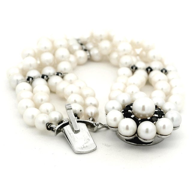 Vintage Retro Multi-Strand Pearl and Sapphire 14k White Gold Bracelet For Sale - Image 12 of 15