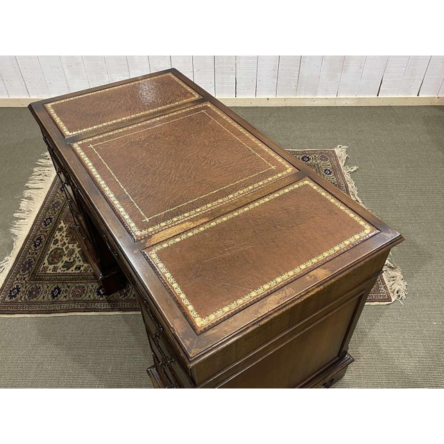 English Desk with Mahogany Pedestals and Leather Top, 1950s For Sale - Image 12 of 18