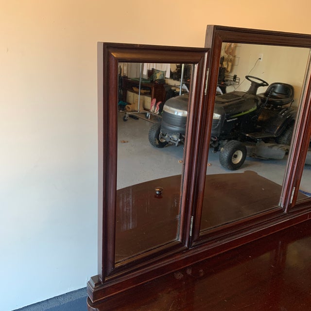 1940s Paine Furniture Co. Boston Mass Vanity Pineapple Carved Casters