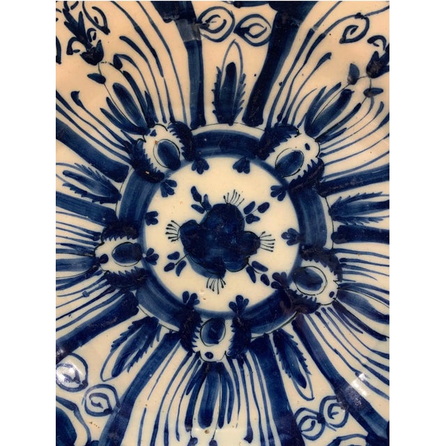 Traditional 18th Century Hand Painted Dutch Delft Platter For Sale - Image 3 of 10