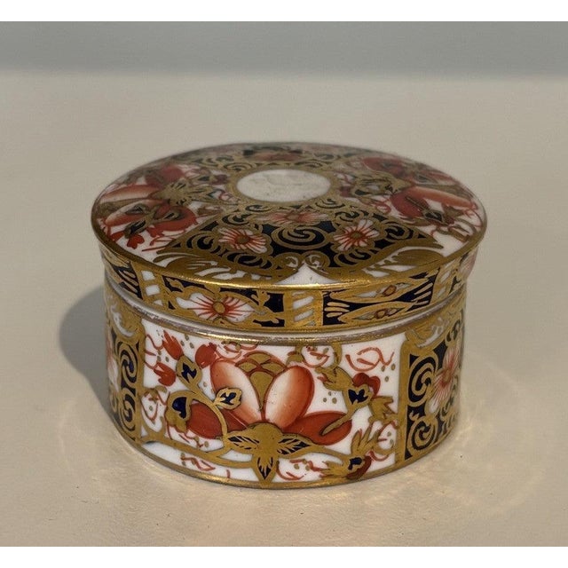 Small Imari Pattern Pot from Royal Crown Derby For Sale - Image 6 of 6