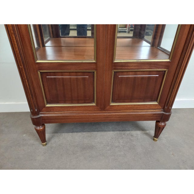 1950s Louis XVI Mahogany Showcase, 1950s For Sale - Image 5 of 18